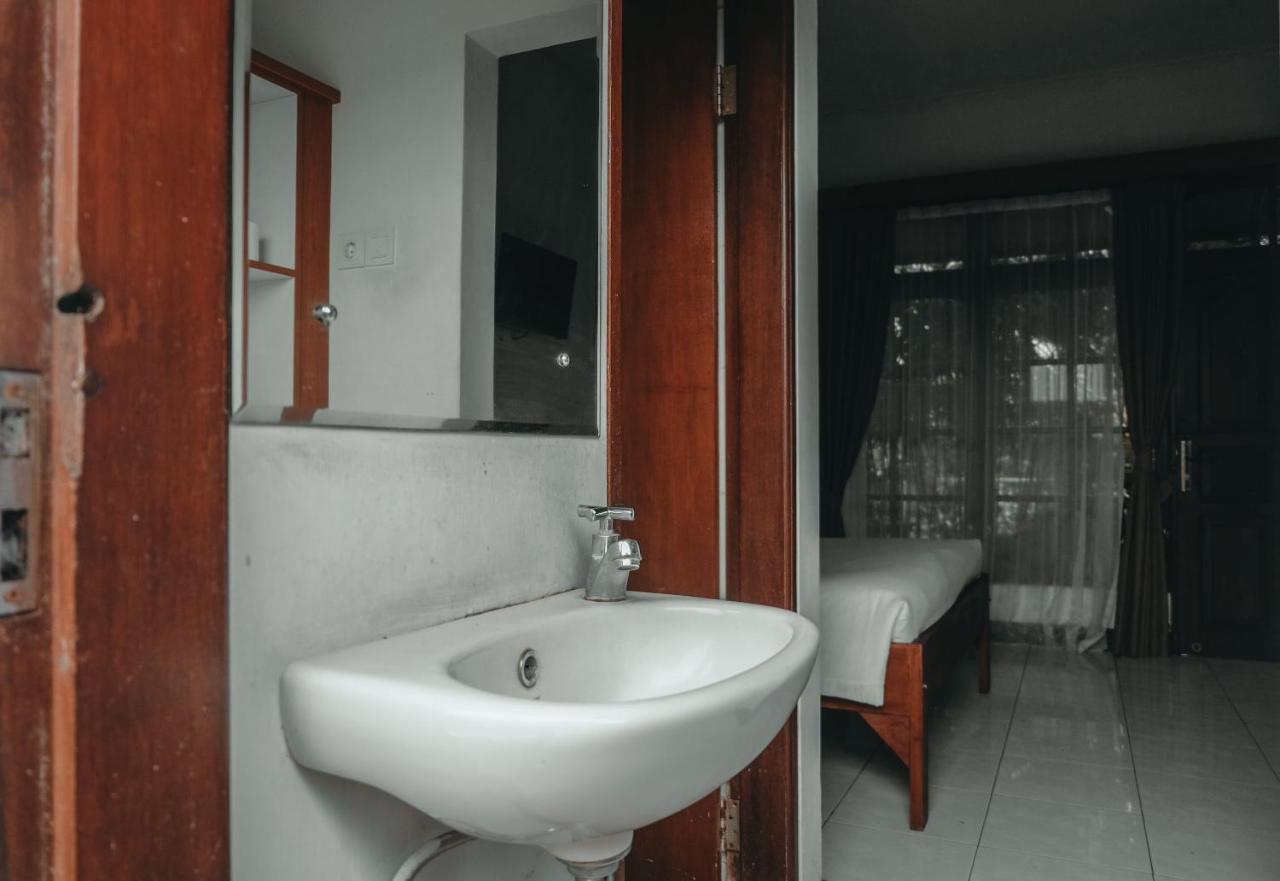 Sekar Arum Riverside Resort In Canggu Tanah Lot Kültér fotó