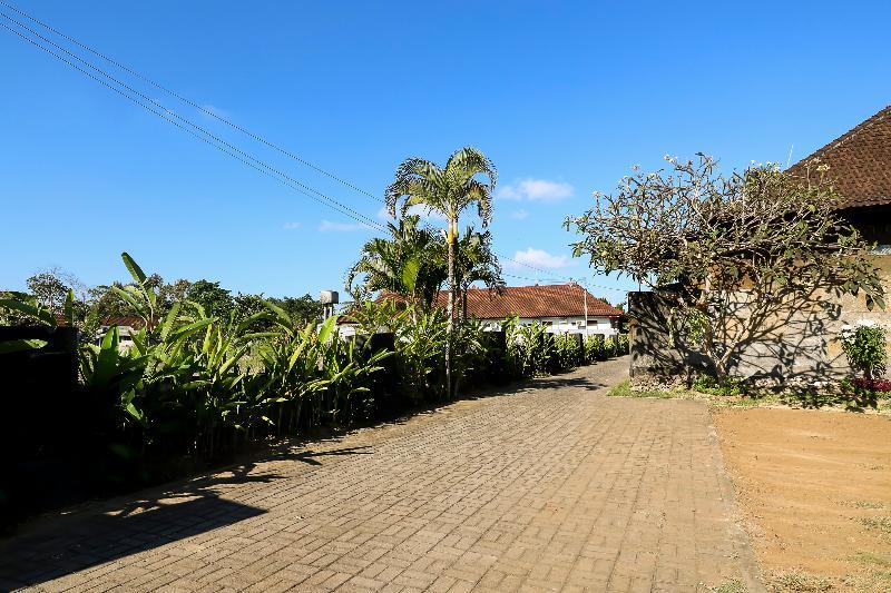 Sekar Arum Riverside Resort In Canggu Tanah Lot Kültér fotó